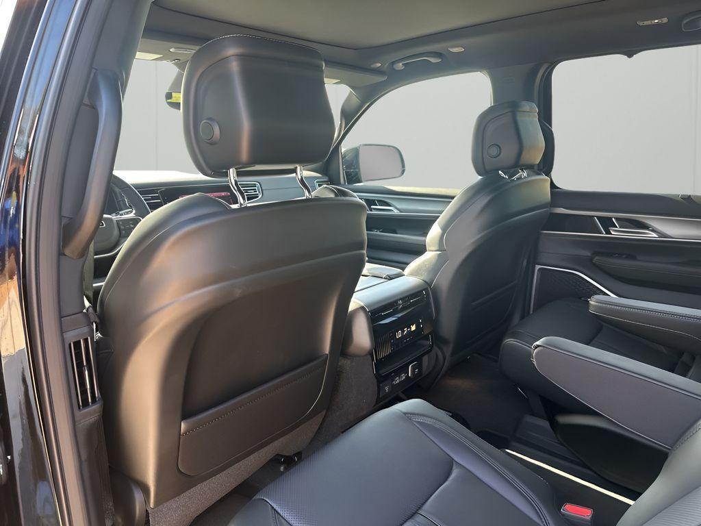 new 2025 Jeep Wagoneer car, priced at $69,517