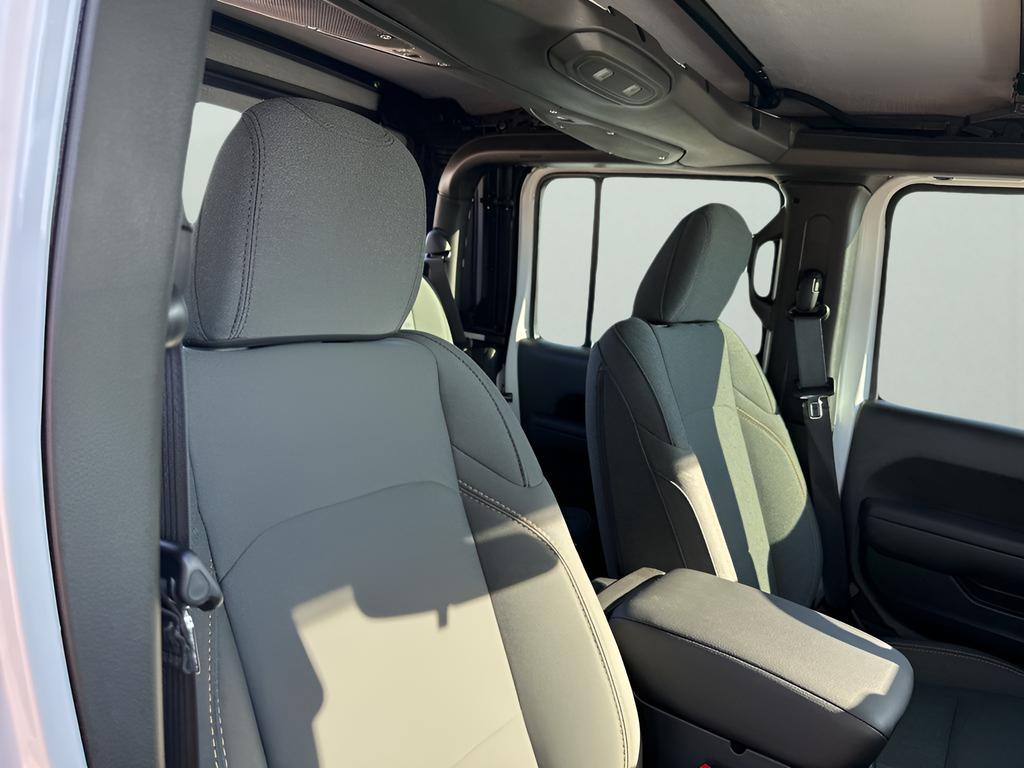 new 2025 Jeep Gladiator car, priced at $35,017