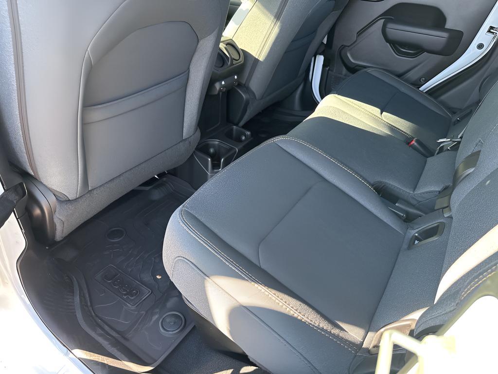 new 2025 Jeep Gladiator car, priced at $35,017