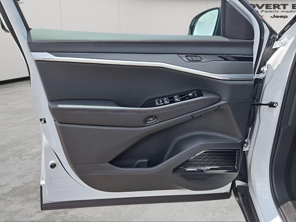 new 2025 Jeep Wagoneer S car, priced at $54,374