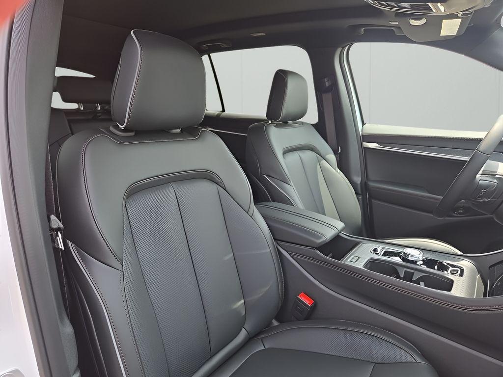 new 2025 Jeep Wagoneer S car, priced at $54,374