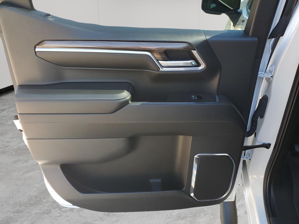 used 2024 Chevrolet Silverado 1500 car, priced at $50,315