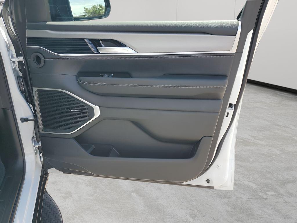 new 2025 Jeep Wagoneer car, priced at $68,570