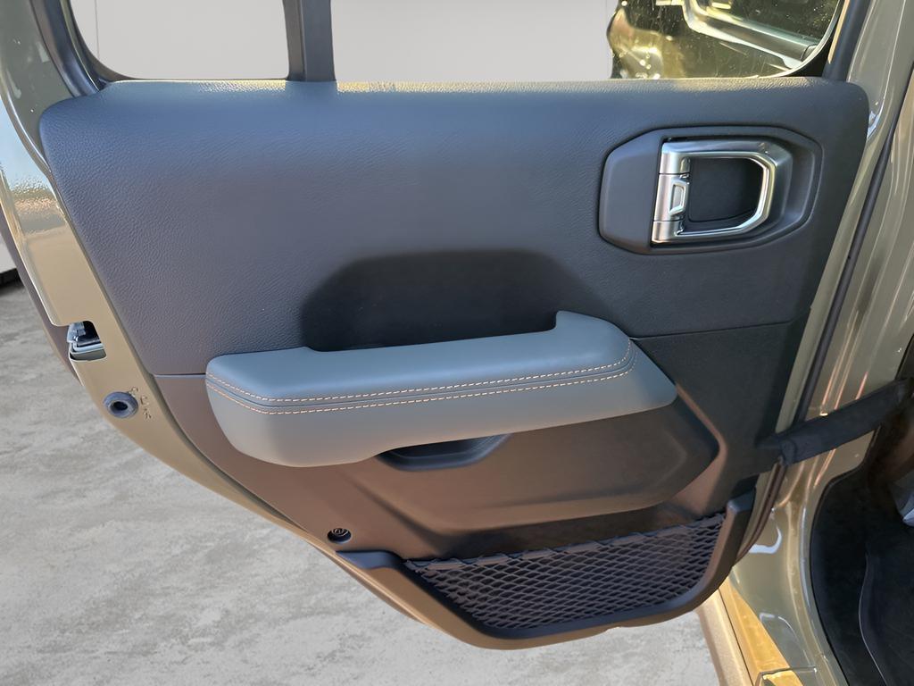 new 2025 Jeep Gladiator car, priced at $54,915