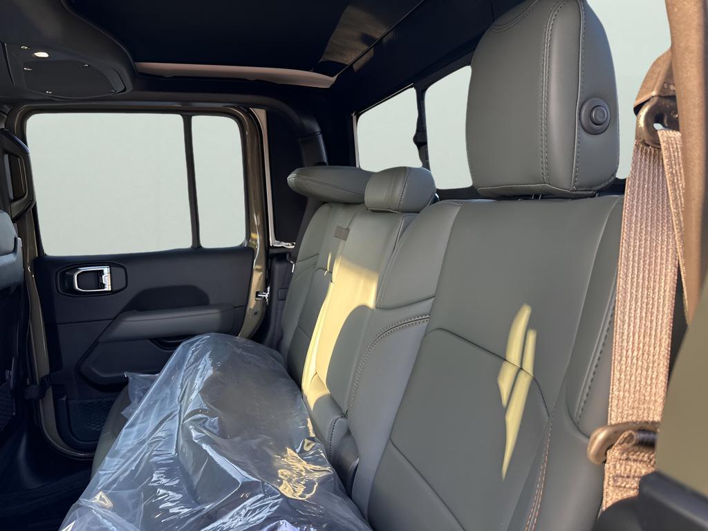 new 2025 Jeep Gladiator car, priced at $54,915