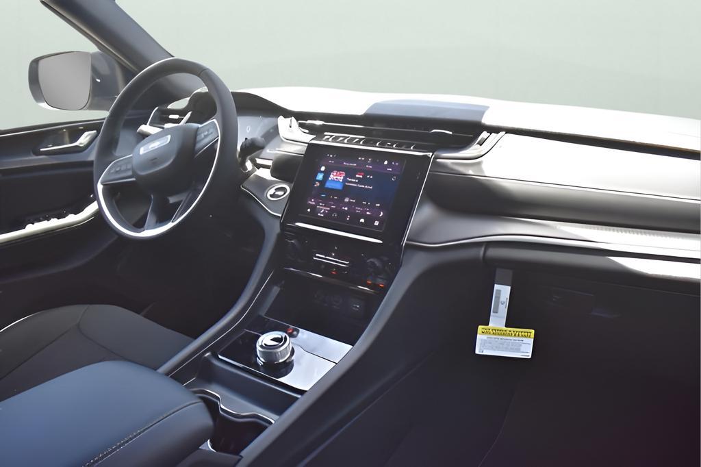 new 2025 Jeep Grand Cherokee car, priced at $34,524