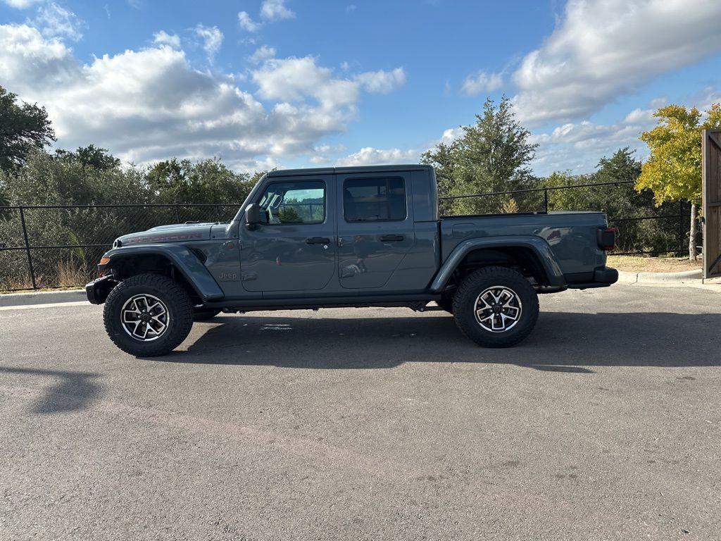 new 2025 Jeep Gladiator car, priced at $58,915
