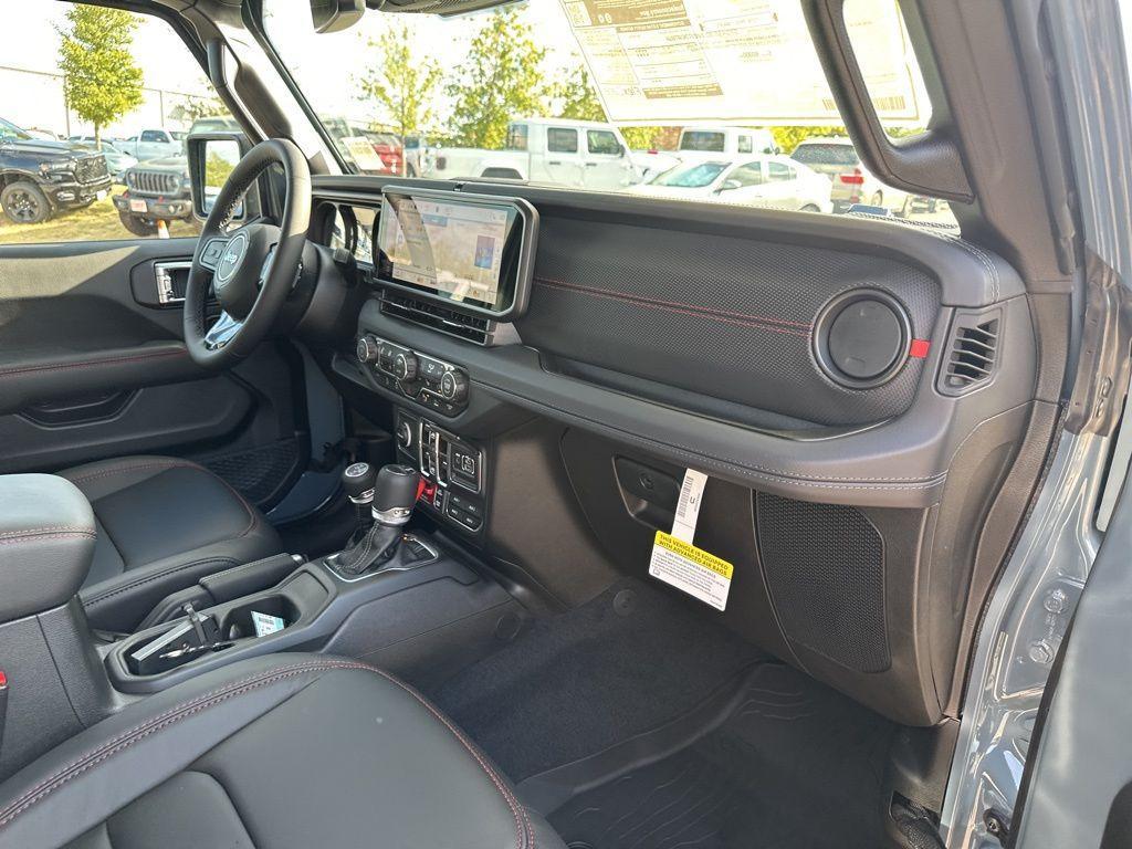 new 2025 Jeep Gladiator car, priced at $58,915