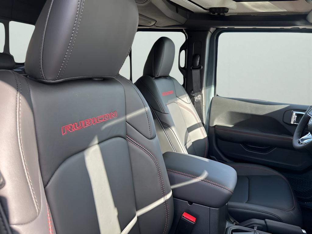 new 2025 Jeep Gladiator car, priced at $53,915