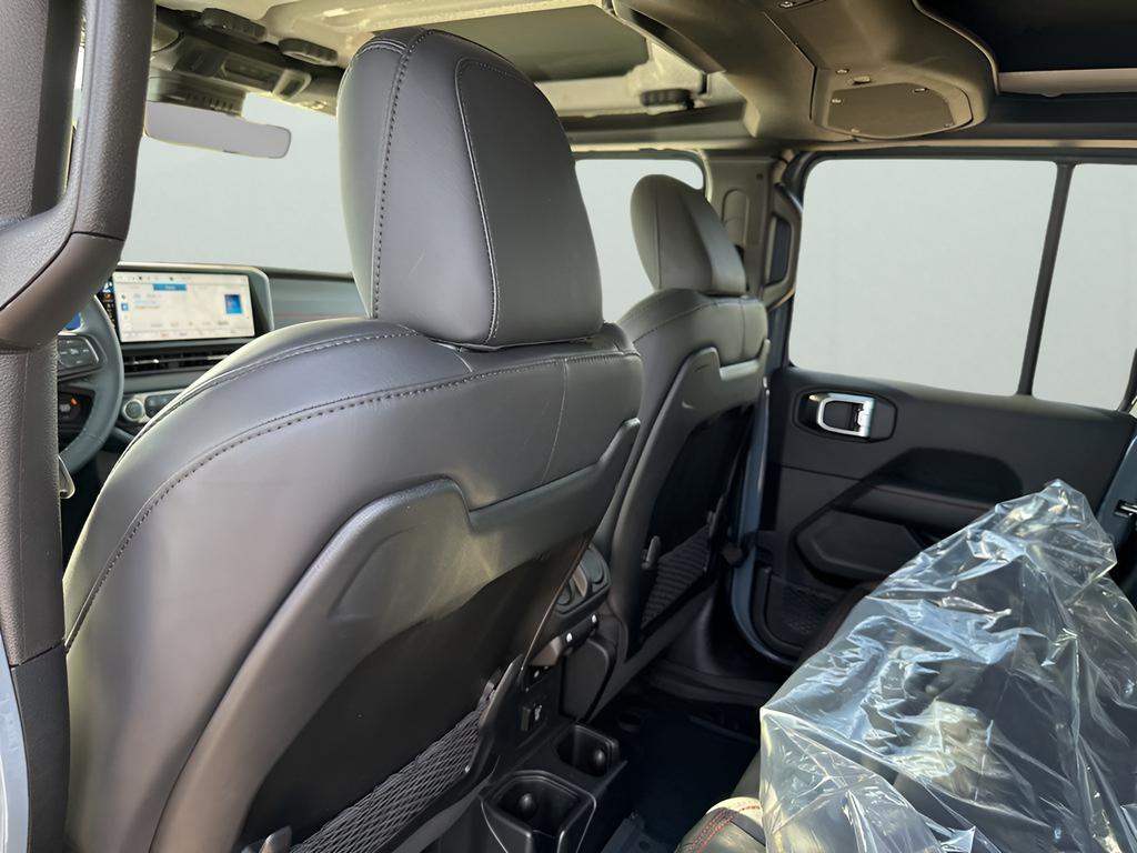 new 2025 Jeep Gladiator car, priced at $53,915