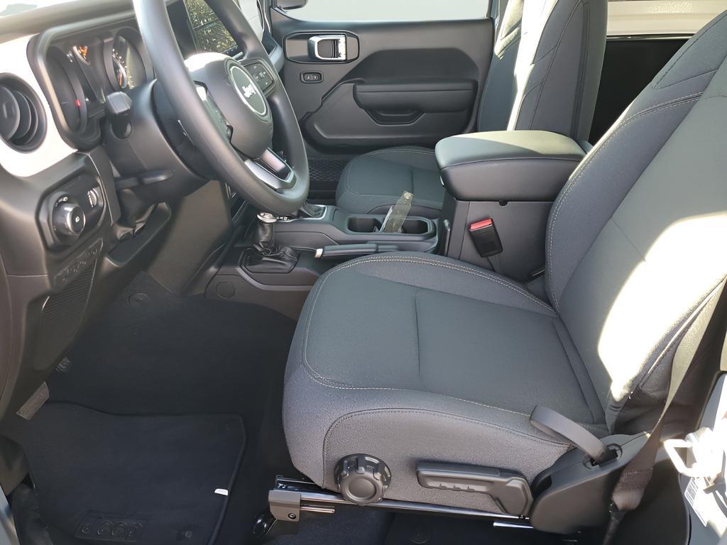 new 2025 Jeep Wrangler car, priced at $36,980