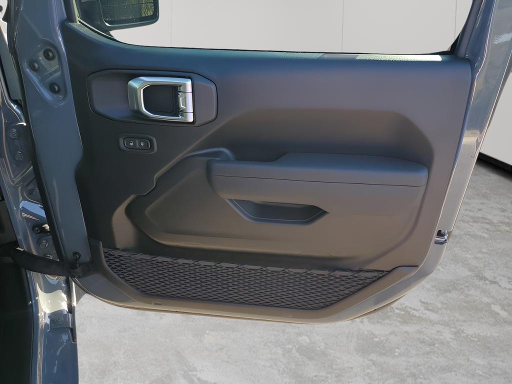 new 2025 Jeep Wrangler car, priced at $36,980