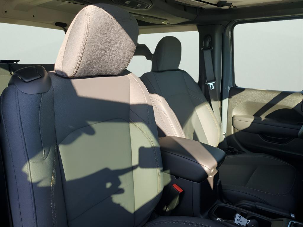 new 2025 Jeep Wrangler car, priced at $36,980