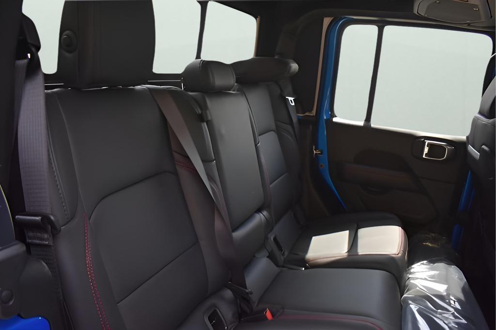 new 2025 Jeep Gladiator car, priced at $51,228