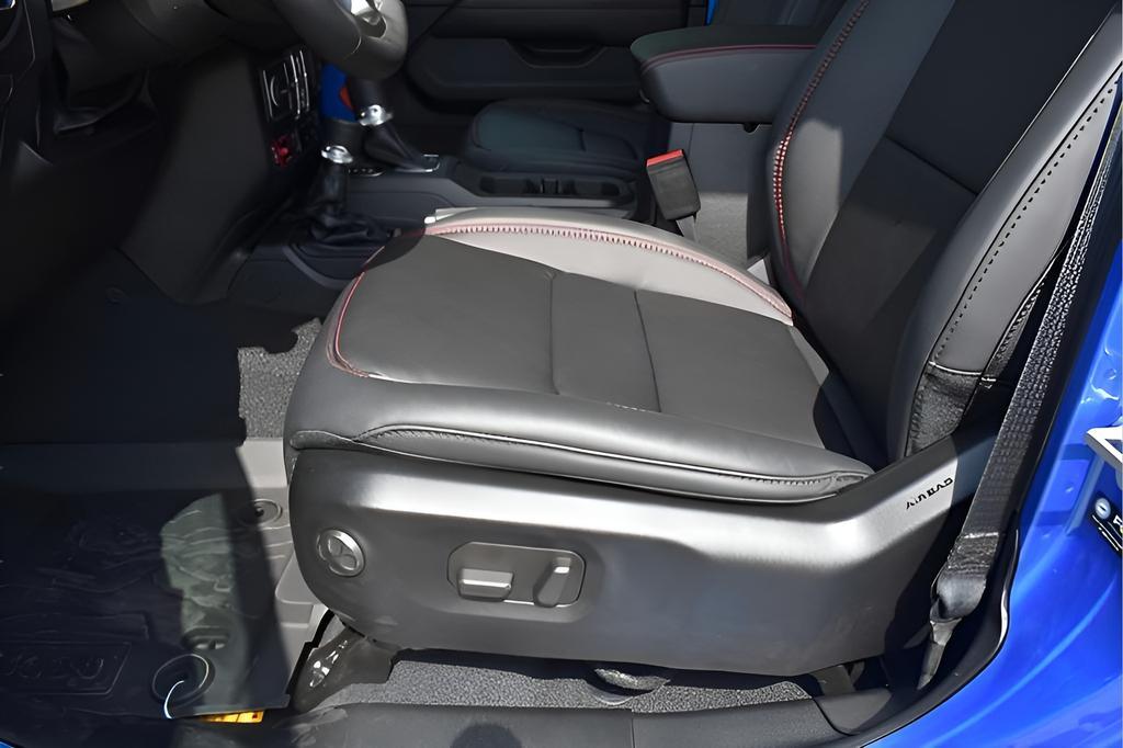 new 2025 Jeep Gladiator car, priced at $51,228