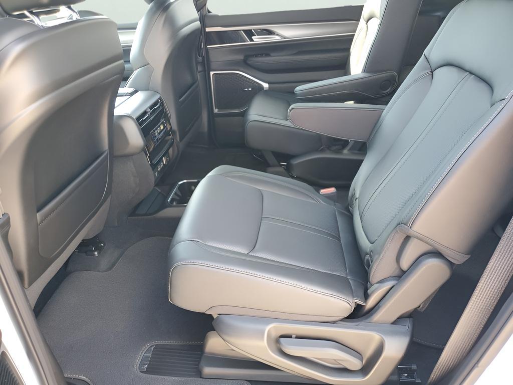 new 2025 Jeep Wagoneer car, priced at $68,811