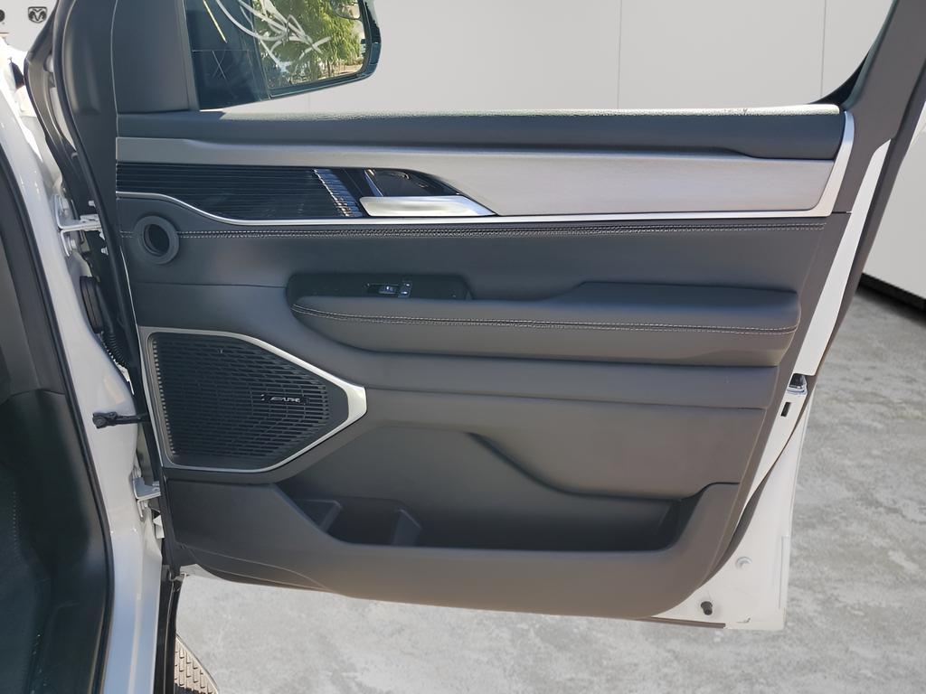 new 2025 Jeep Wagoneer car, priced at $68,811