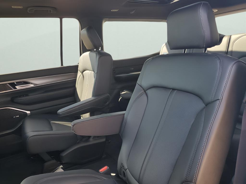 new 2025 Jeep Wagoneer car, priced at $68,811