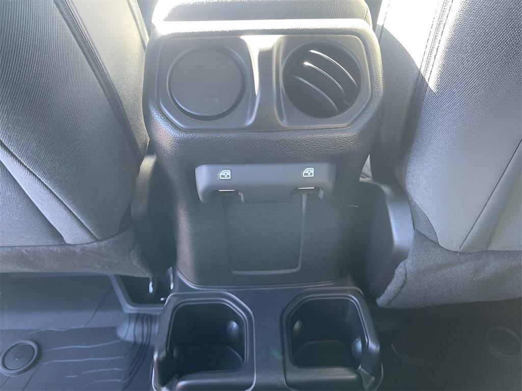 new 2025 Jeep Wrangler car, priced at $47,500