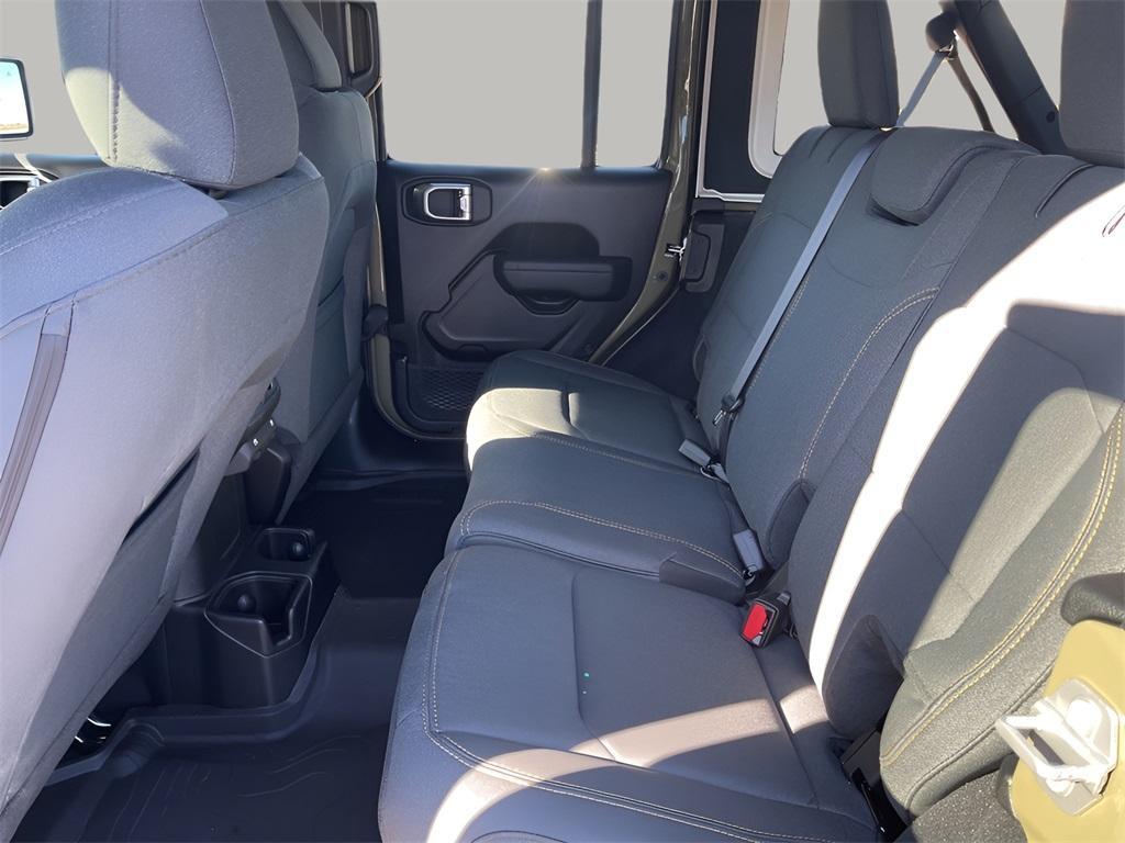 new 2025 Jeep Wrangler car, priced at $47,500