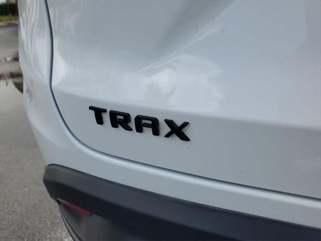 used 2024 Chevrolet Trax car, priced at $22,044