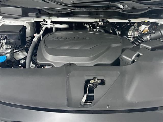 new 2025 Honda Odyssey car, priced at $43,975