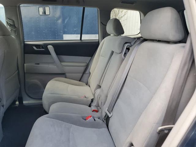 used 2013 Toyota Highlander car, priced at $10,918
