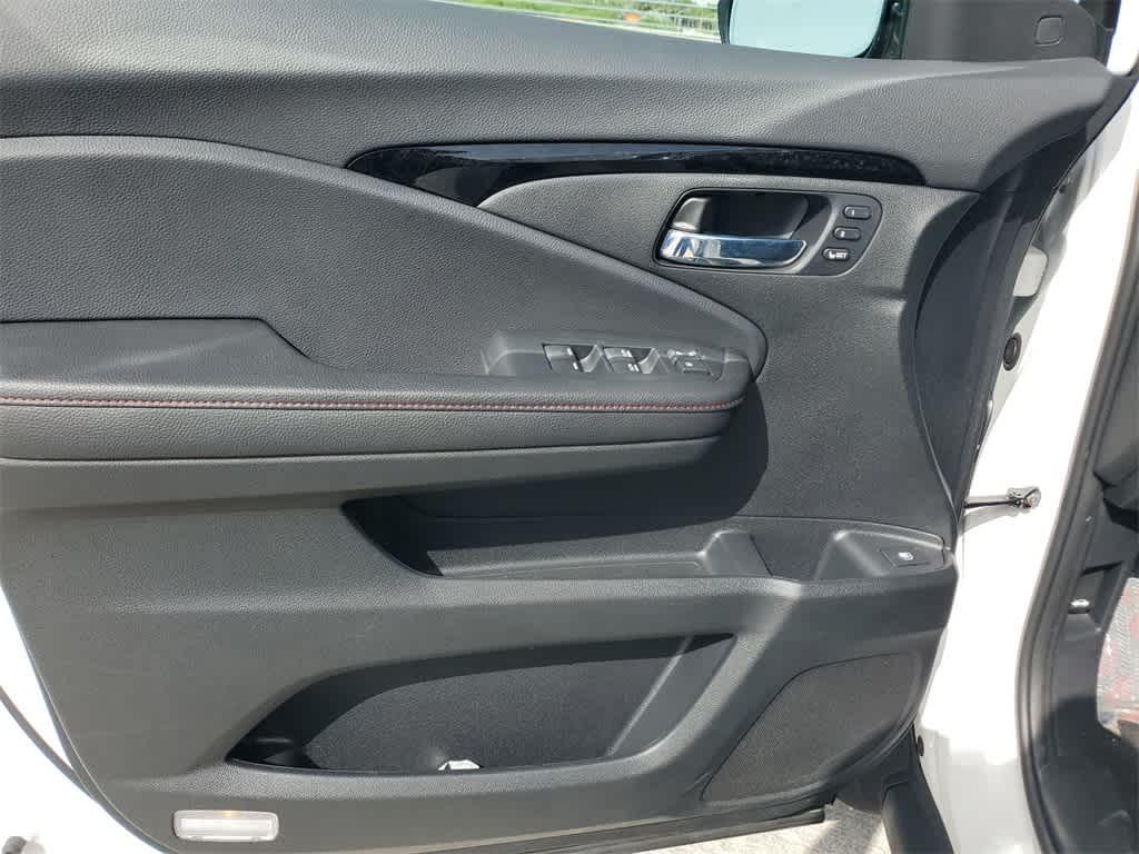 used 2025 Honda Ridgeline car, priced at $39,685