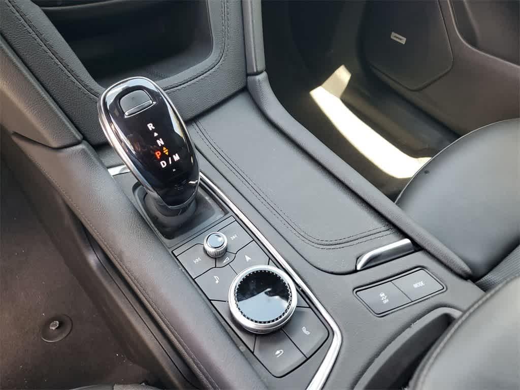 used 2024 Cadillac XT6 car, priced at $47,990