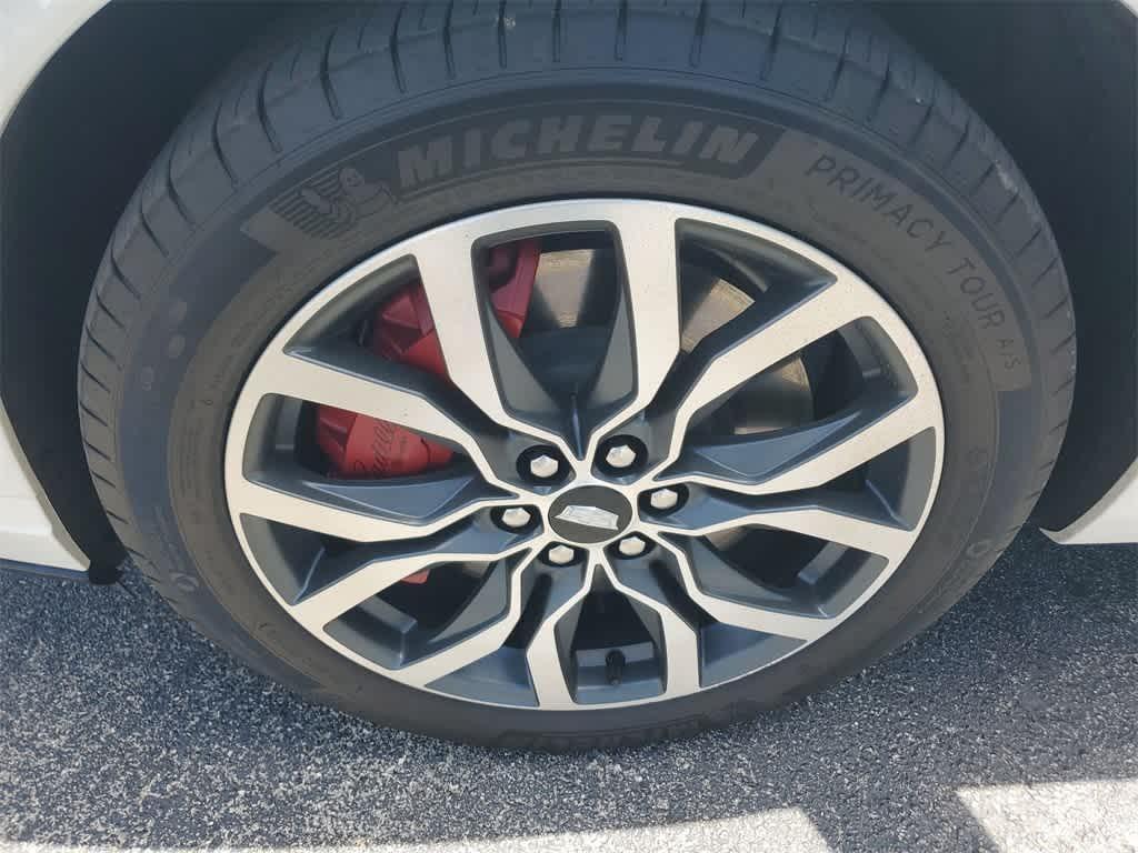 used 2024 Cadillac XT6 car, priced at $47,990