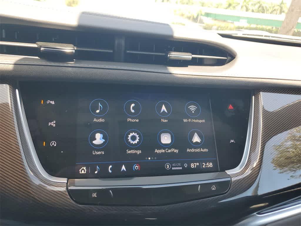used 2024 Cadillac XT6 car, priced at $47,990
