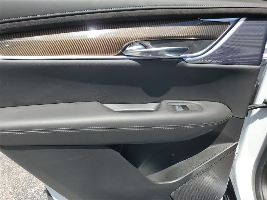 used 2024 Cadillac XT6 car, priced at $47,990