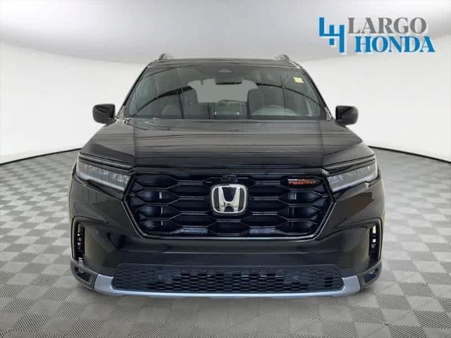 new 2025 Honda Pilot car, priced at $48,290