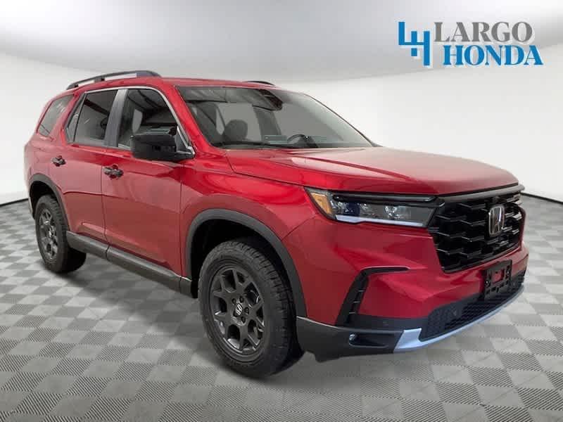 new 2025 Honda Pilot car, priced at $48,275