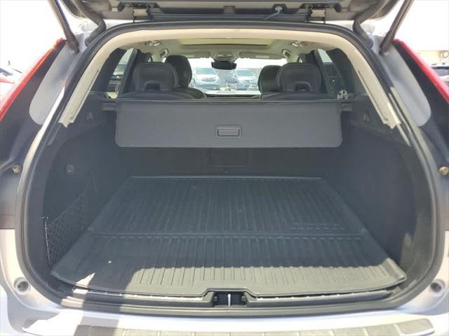 used 2022 Volvo XC60 Recharge Plug-In Hybrid car, priced at $32,690