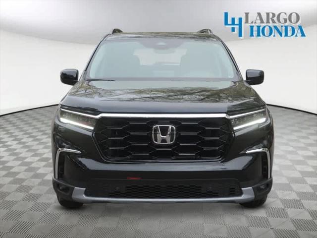 new 2025 Honda Pilot car, priced at $45,347