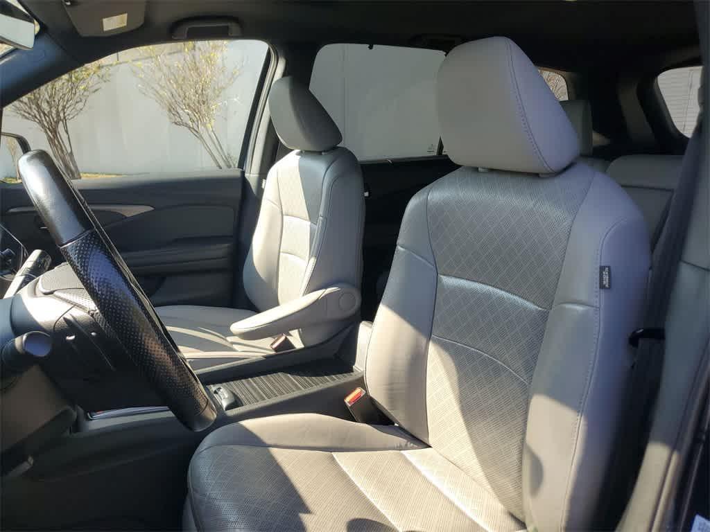 used 2020 Honda Passport car, priced at $20,514