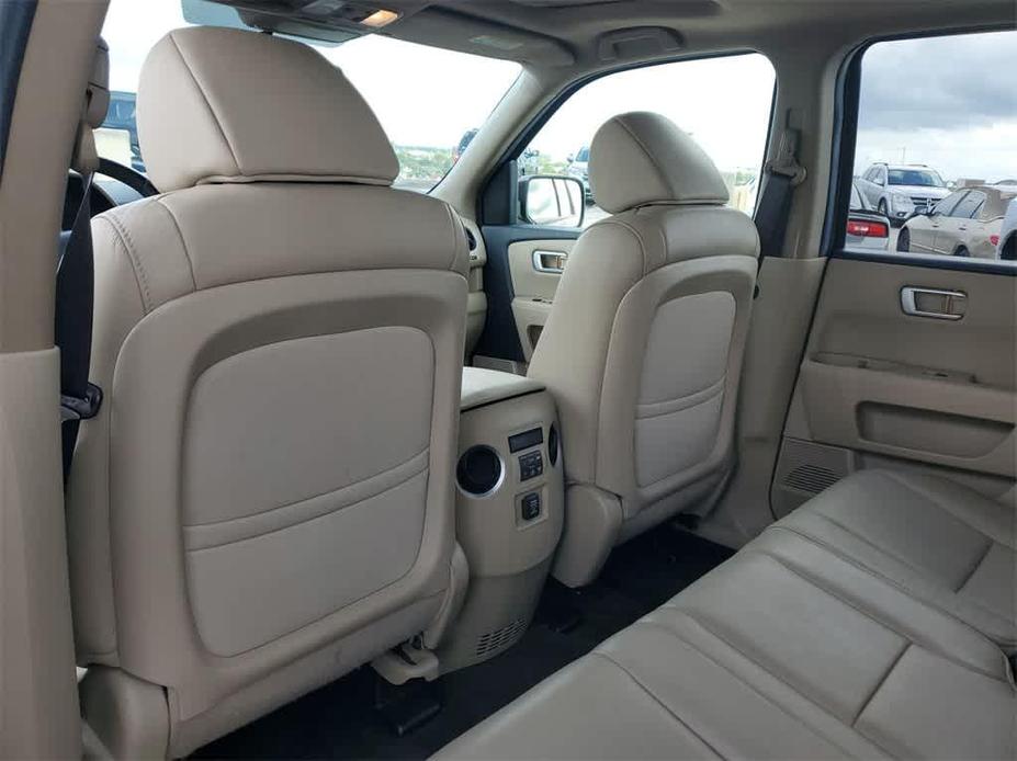 used 2013 Honda Pilot car, priced at $15,998