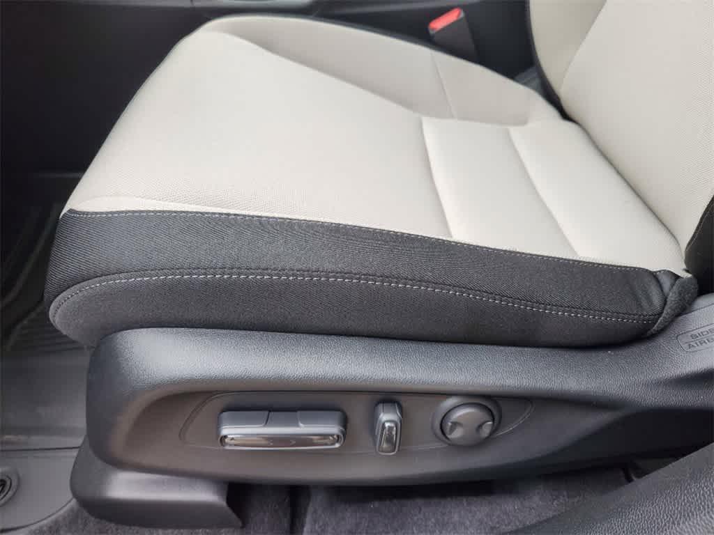 new 2025 Honda CR-V car, priced at $33,400