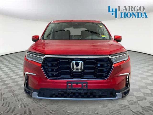 new 2025 Honda Pilot car, priced at $44,702