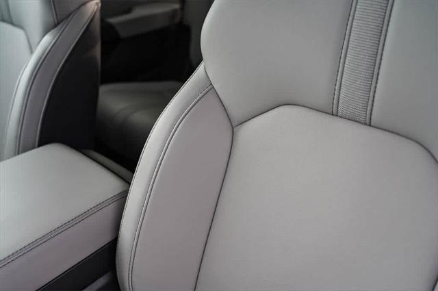new 2025 Honda Pilot car, priced at $44,405