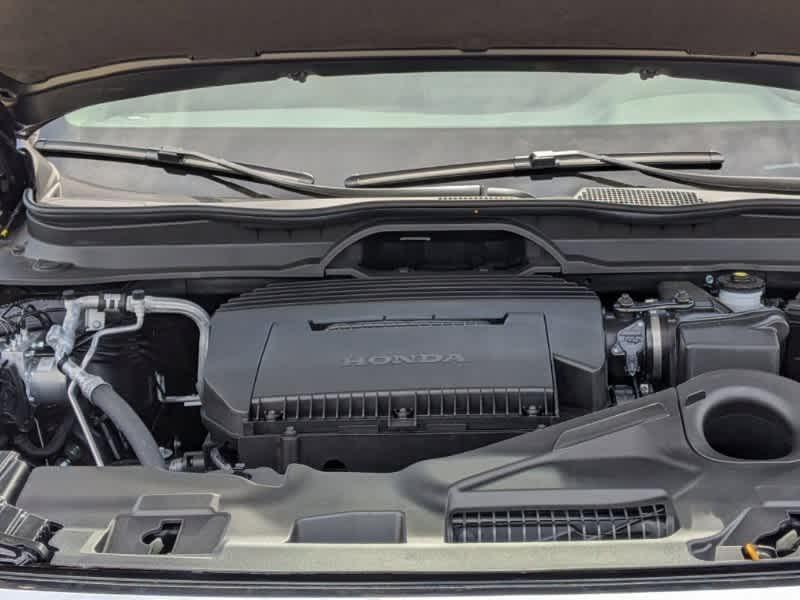 new 2025 Honda Pilot car, priced at $47,950