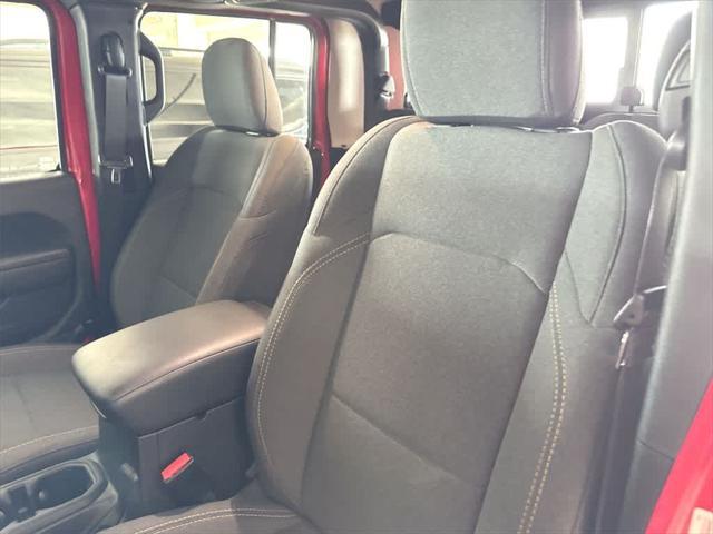 used 2024 Jeep Gladiator car, priced at $34,367