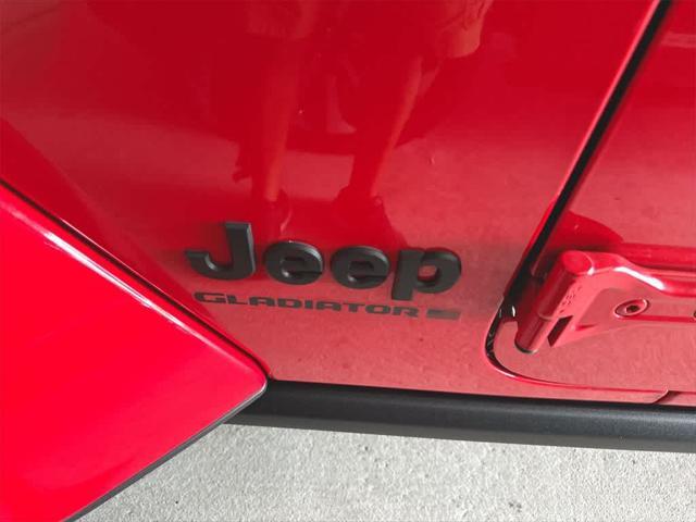 used 2024 Jeep Gladiator car, priced at $34,367