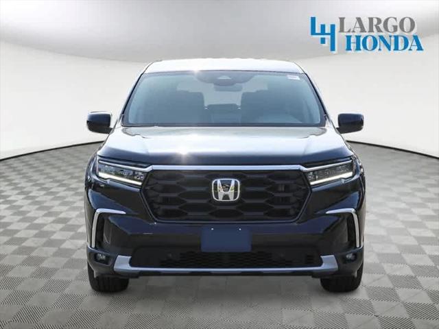 new 2025 Honda Pilot car, priced at $43,662