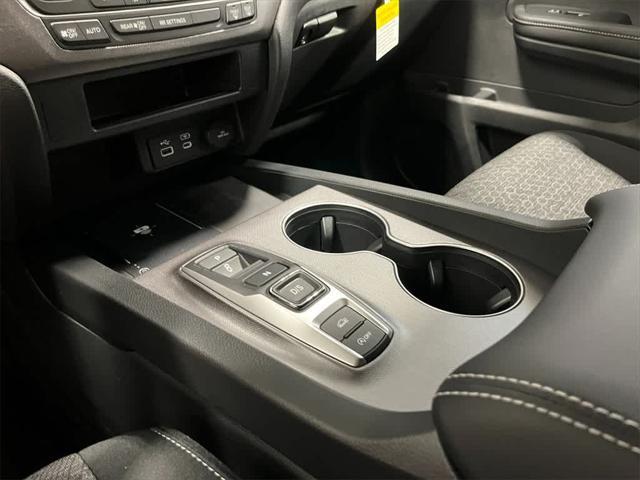 new 2025 Honda Ridgeline car, priced at $40,264