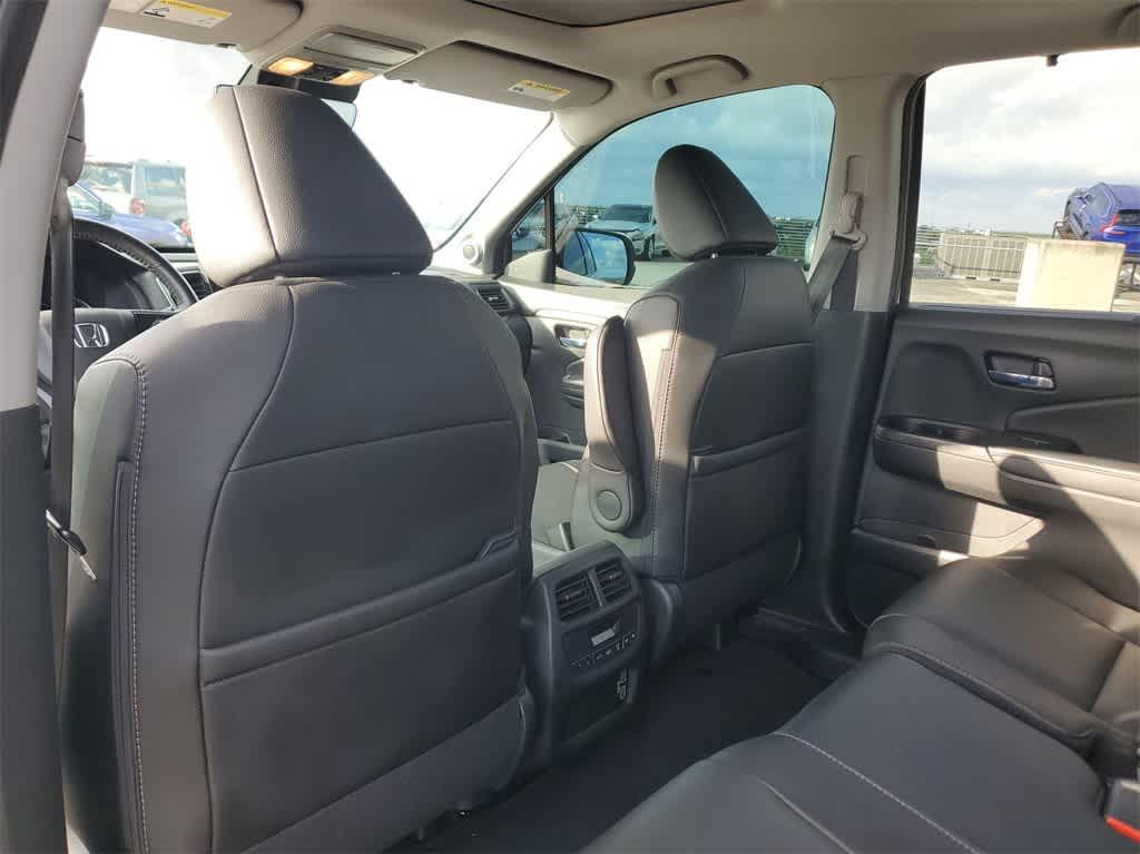 used 2021 Honda Pilot car, priced at $25,845