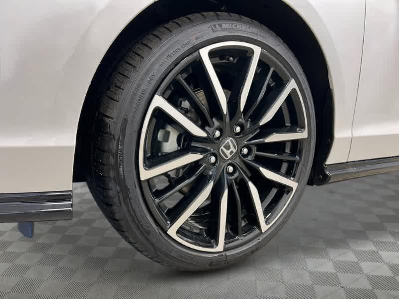 new 2024 Honda Accord Hybrid car, priced at $35,913
