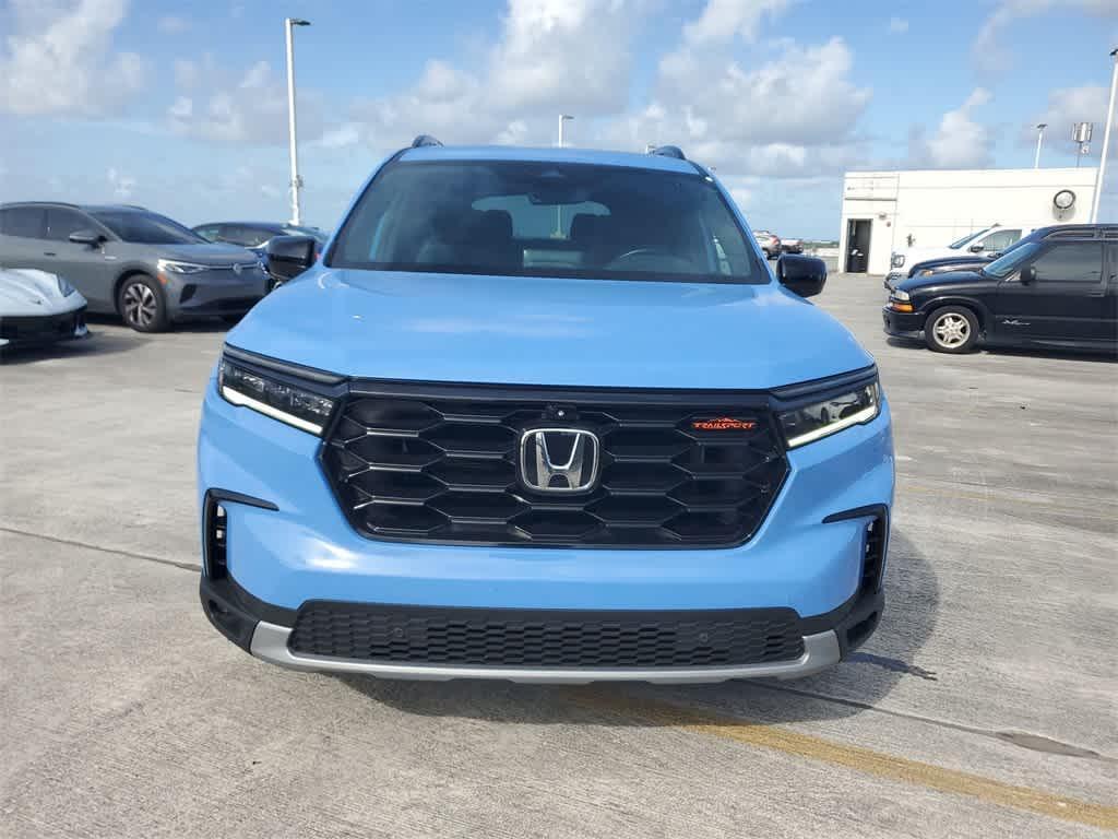 used 2025 Honda Pilot car, priced at $42,390