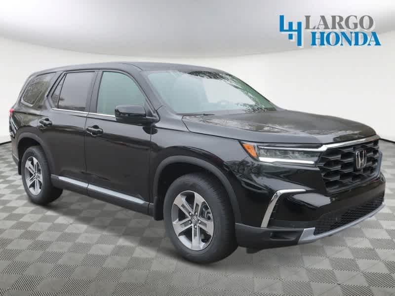 new 2025 Honda Pilot car, priced at $43,950